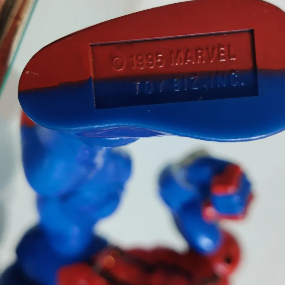 Spiderman Action Figure - Picture 7 of 8